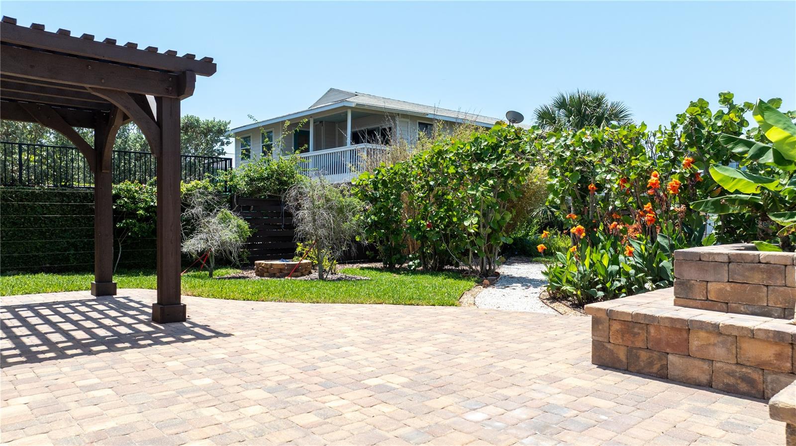 Image 42 of 51 For 6260 Atlantic Avenue