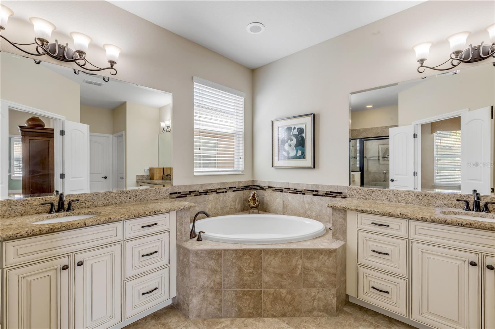 Image 27 of 57 For 3365 Luna Bella Lane