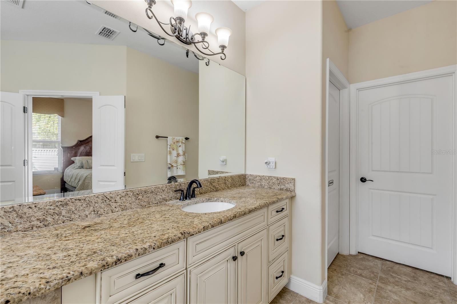 Image 28 of 57 For 3365 Luna Bella Lane