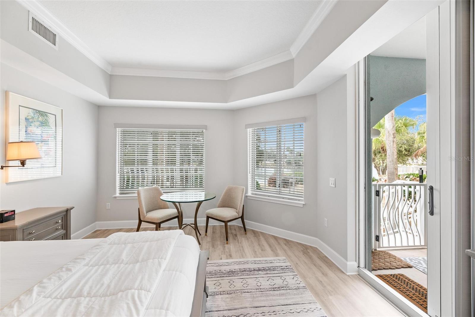 Image 18 of 46 For 102 Yacht Harbor Drive 176