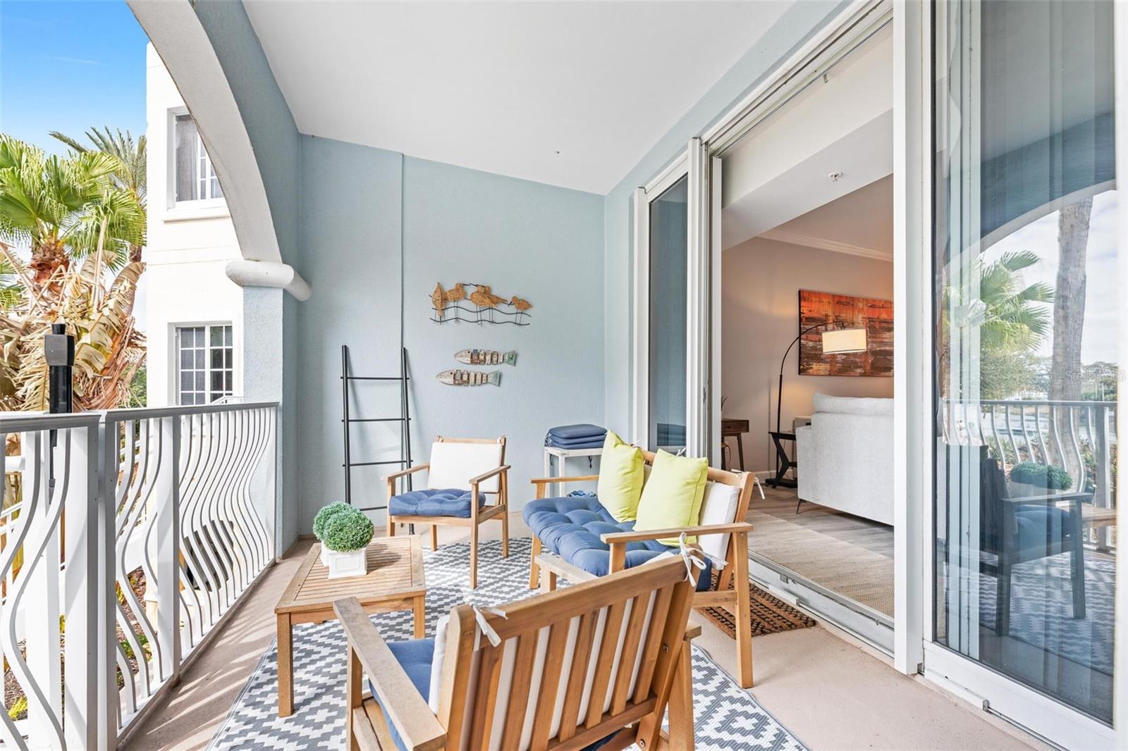 Image 31 of 46 For 102 Yacht Harbor Drive 176