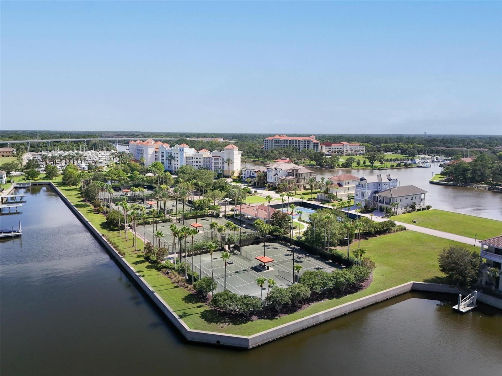 Image 40 of 46 For 102 Yacht Harbor Drive 176