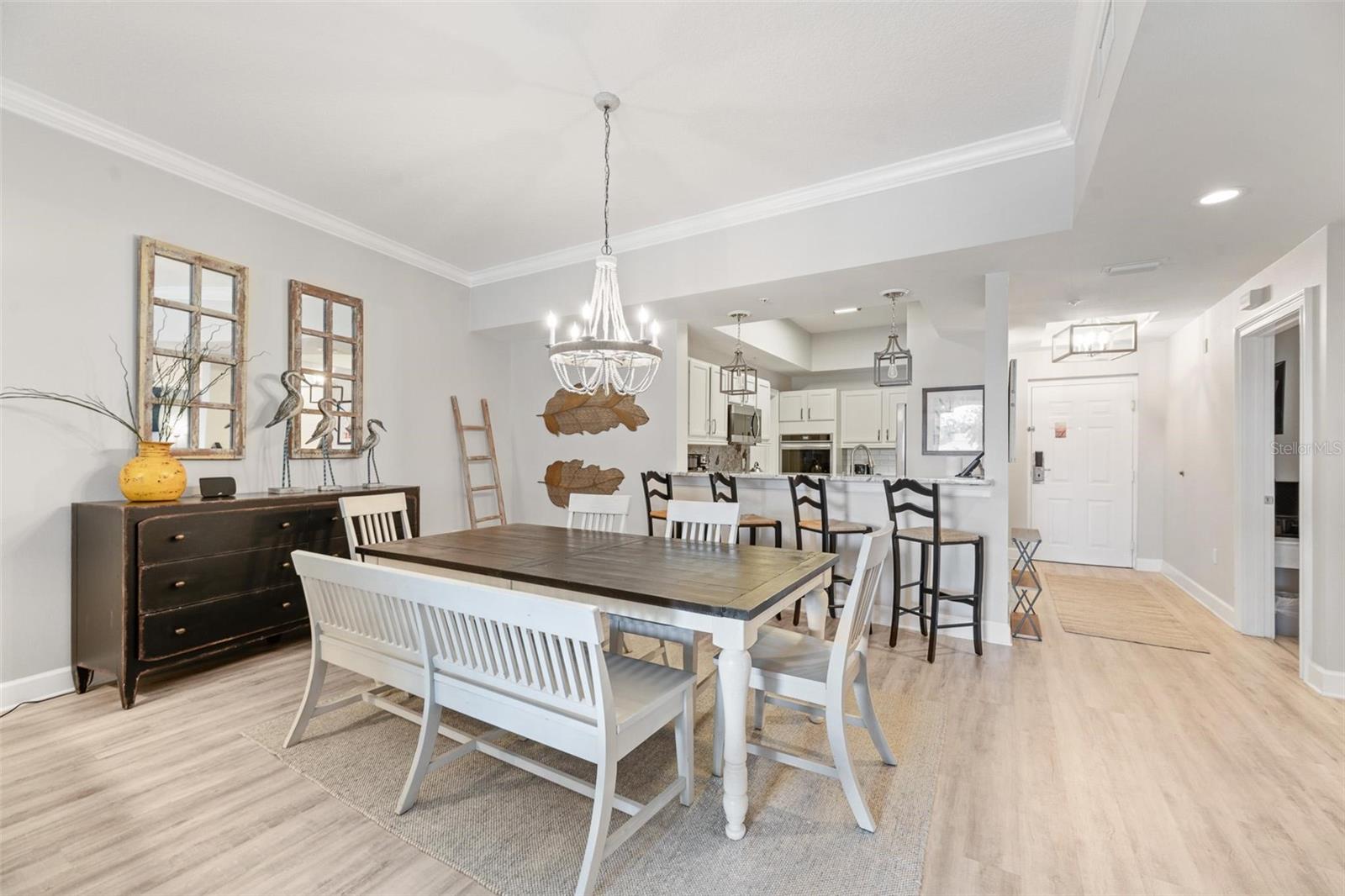 Image 7 of 46 For 102 Yacht Harbor Drive 176