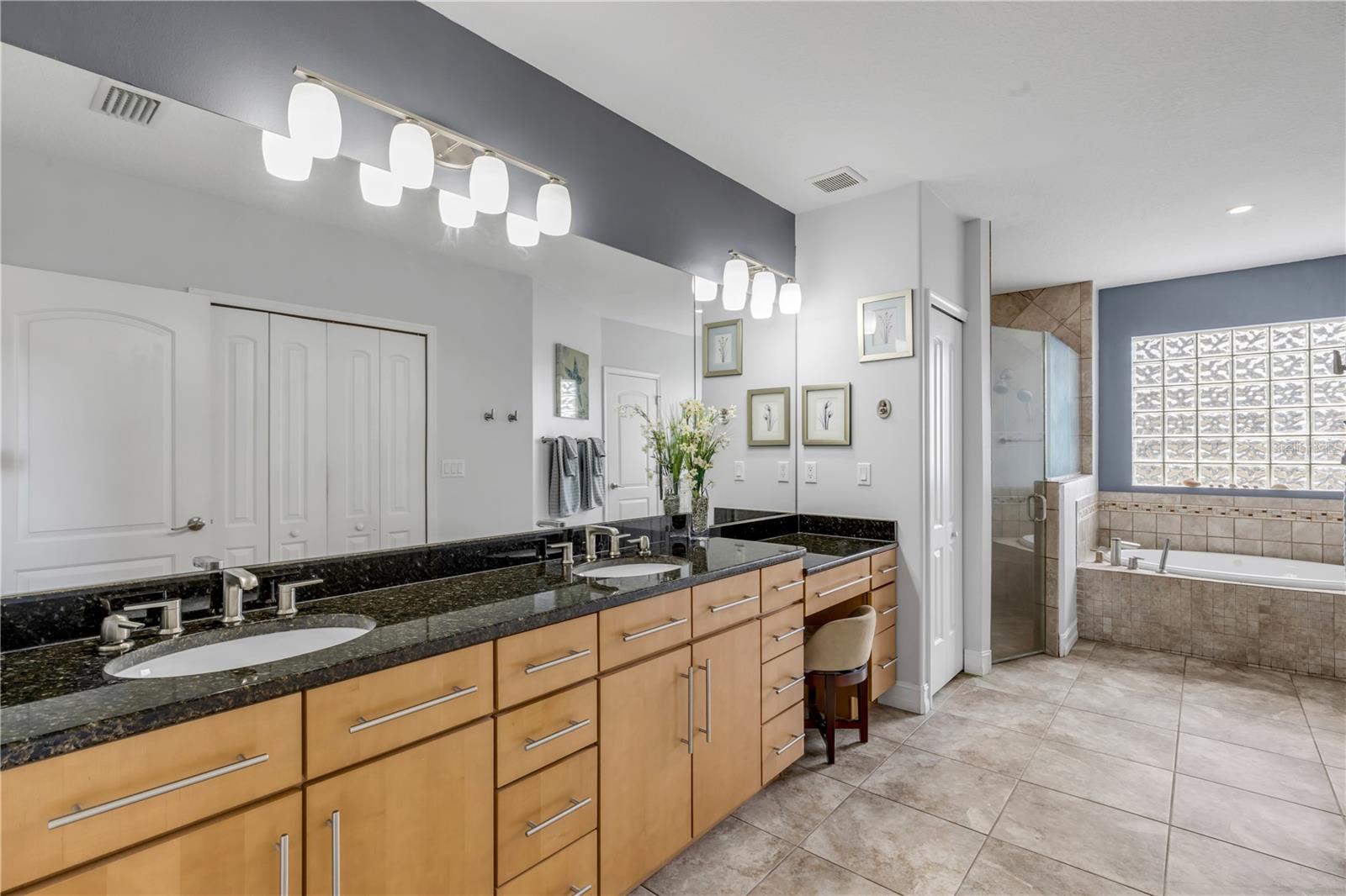 Image 12 of 64 For 1940 Halifax Drive