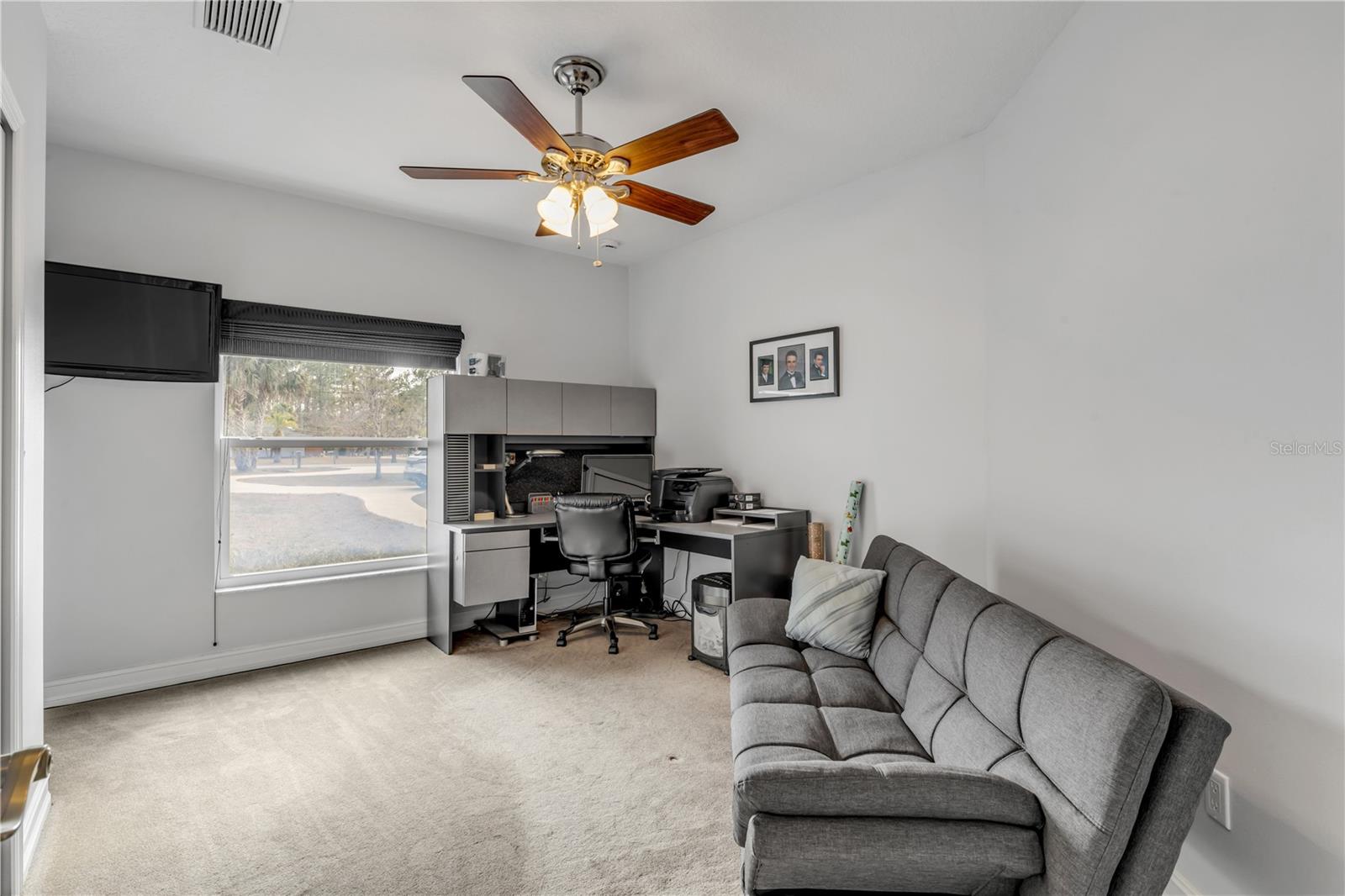 Image 26 of 64 For 1940 Halifax Drive