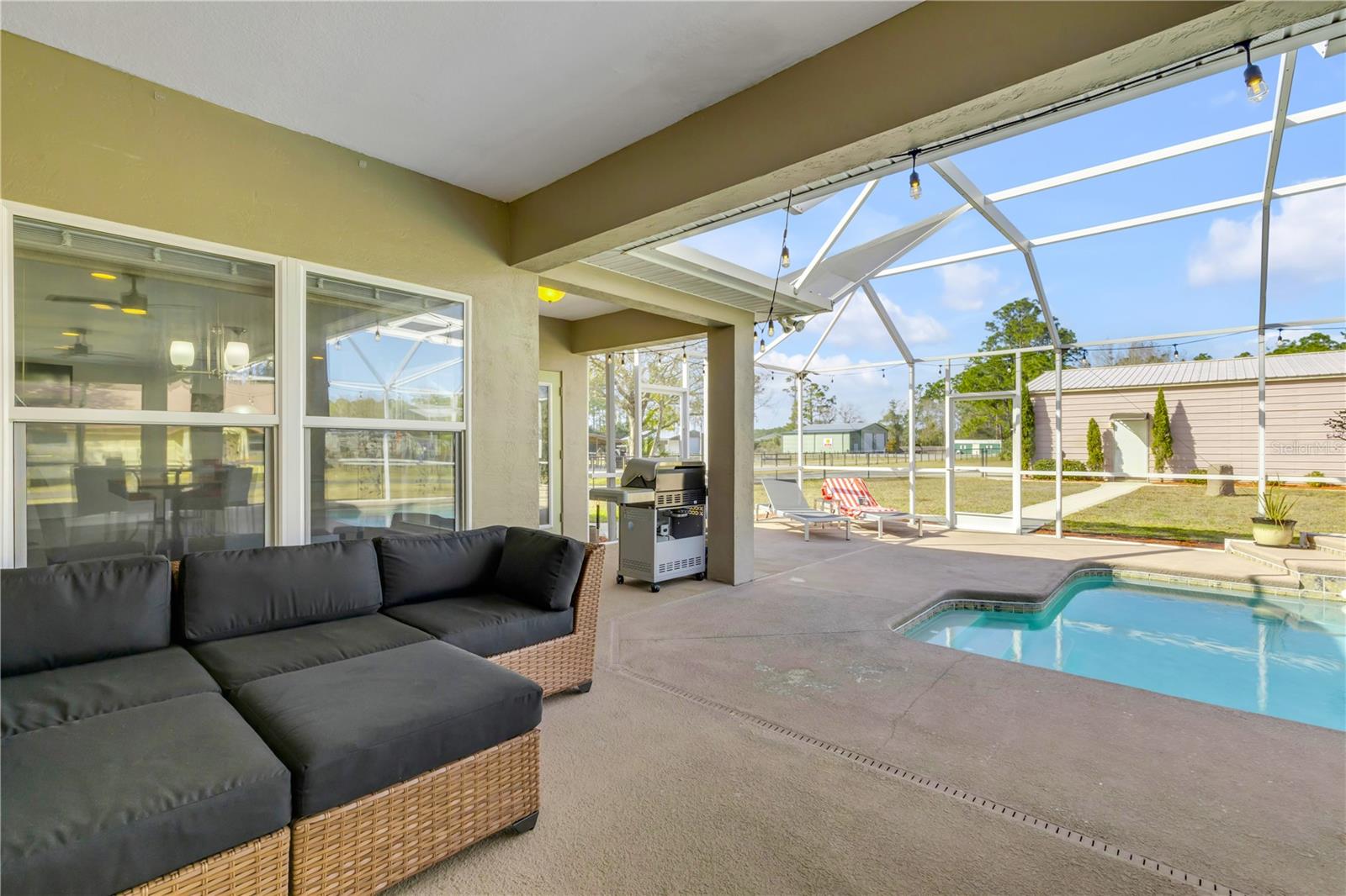 Image 49 of 64 For 1940 Halifax Drive