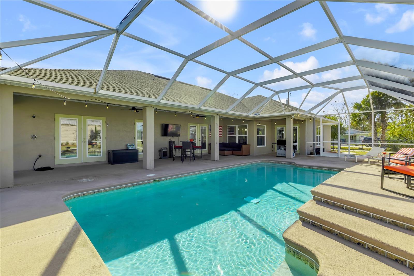 Image 53 of 64 For 1940 Halifax Drive