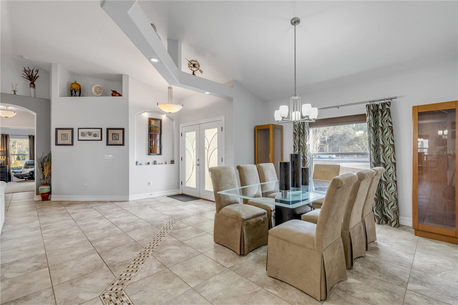 Image 7 of 64 For 1940 Halifax Drive