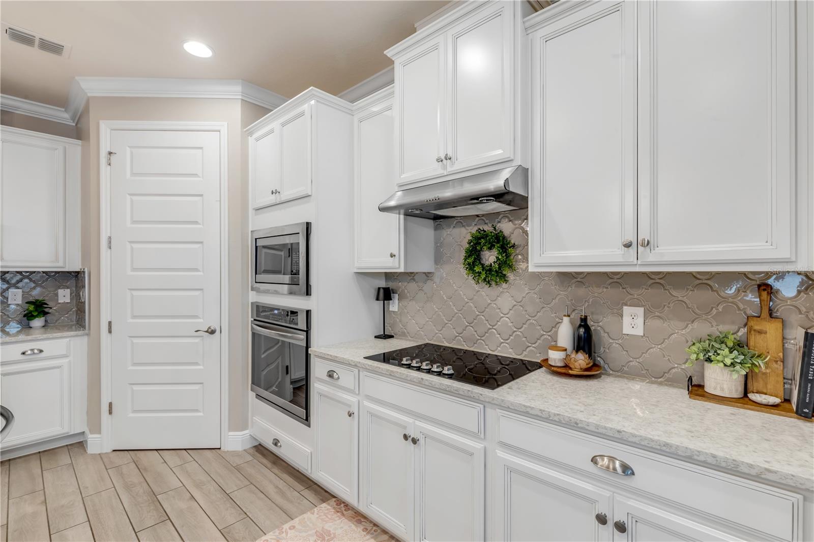 Image 21 of 62 For 3004 Borassus Drive