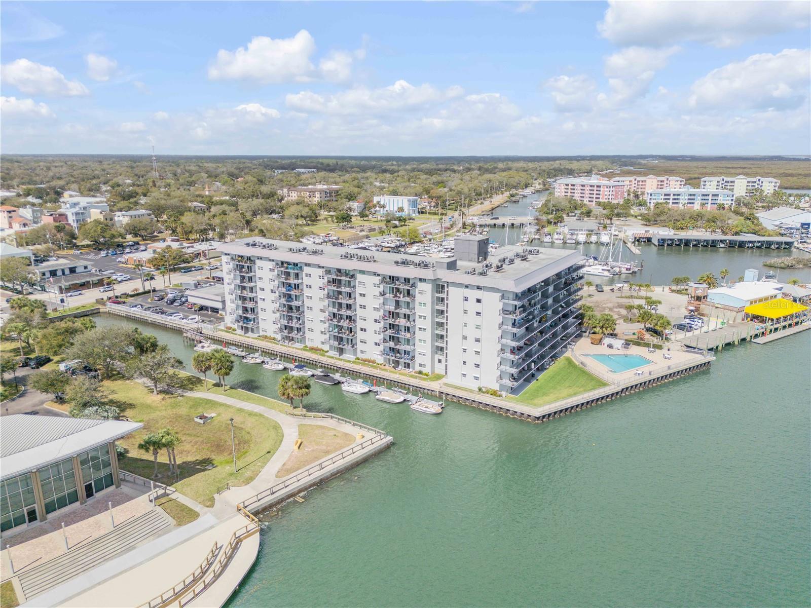 Image 2 of 37 For 101 Riverside Drive 4080