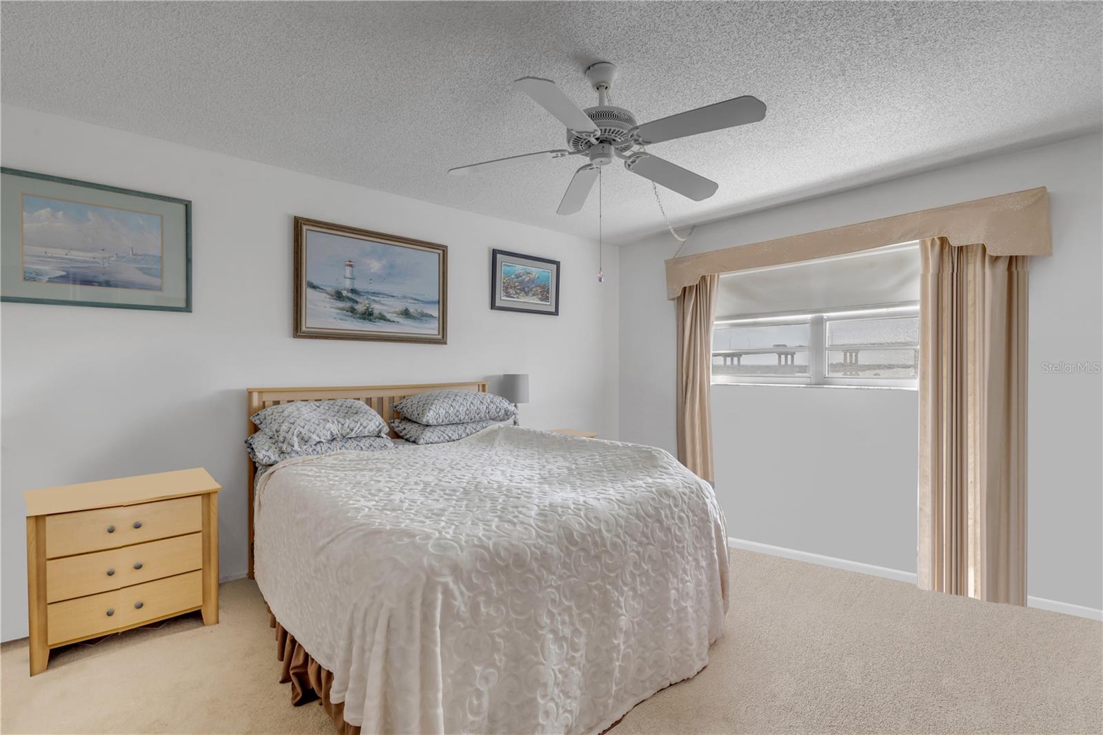 Image 22 of 37 For 101 Riverside Drive 4080