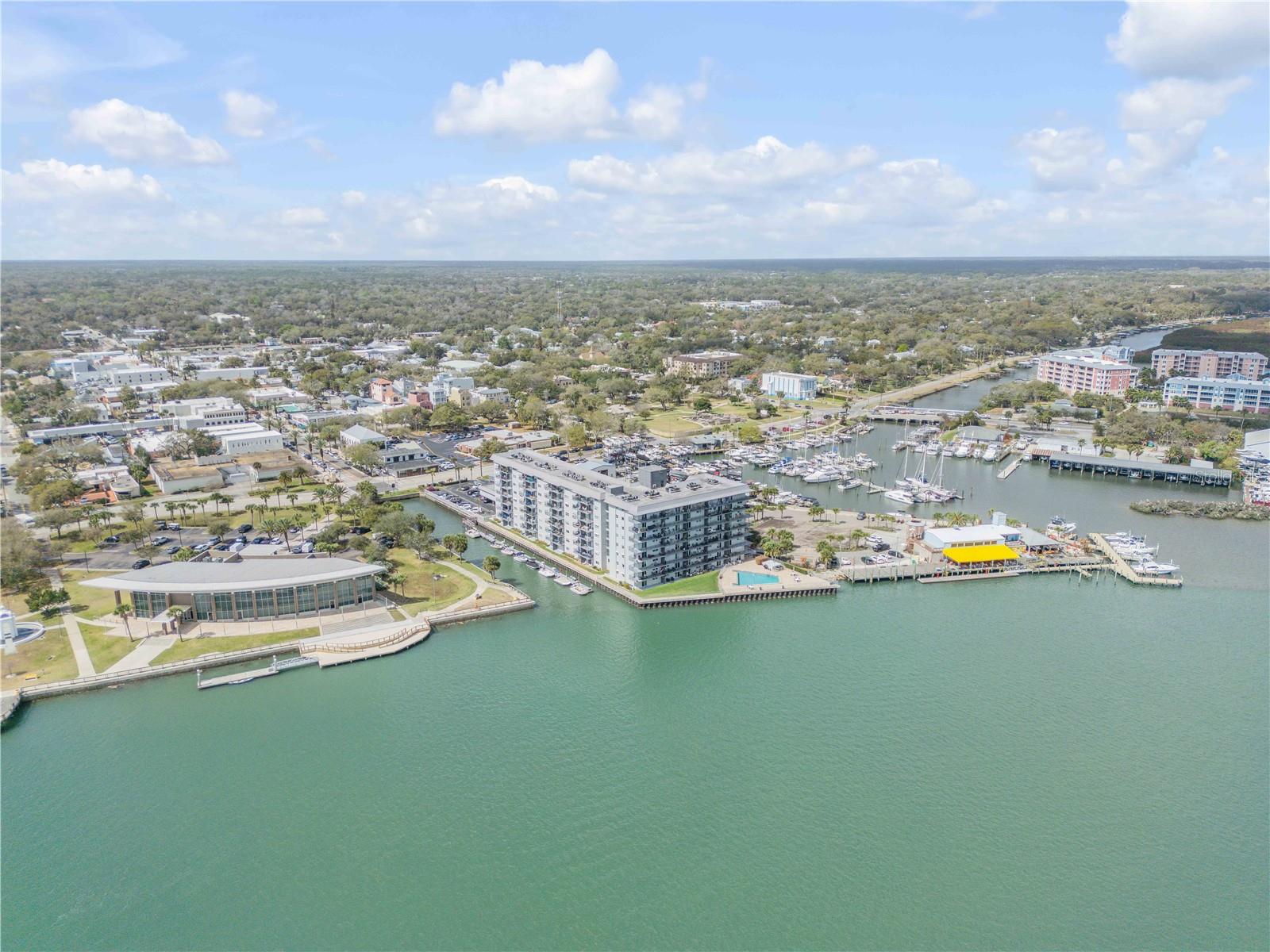 Image 34 of 37 For 101 Riverside Drive 4080