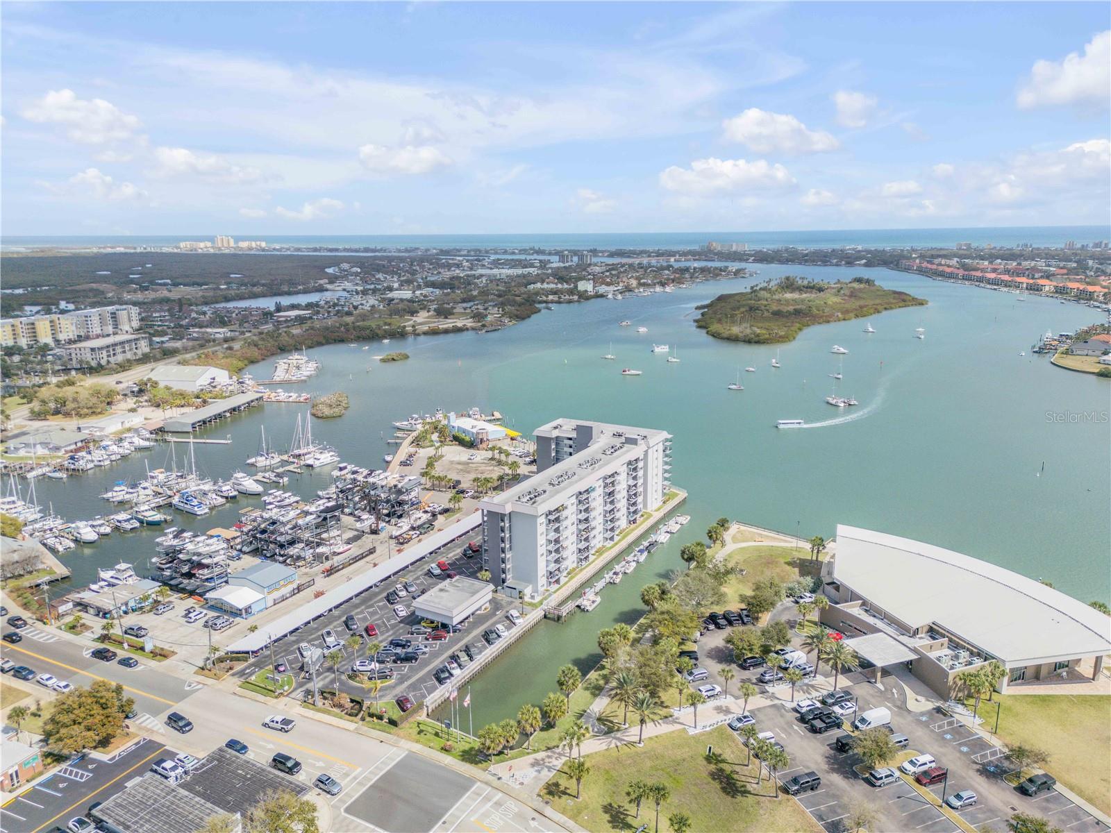 Image 35 of 37 For 101 Riverside Drive 4080