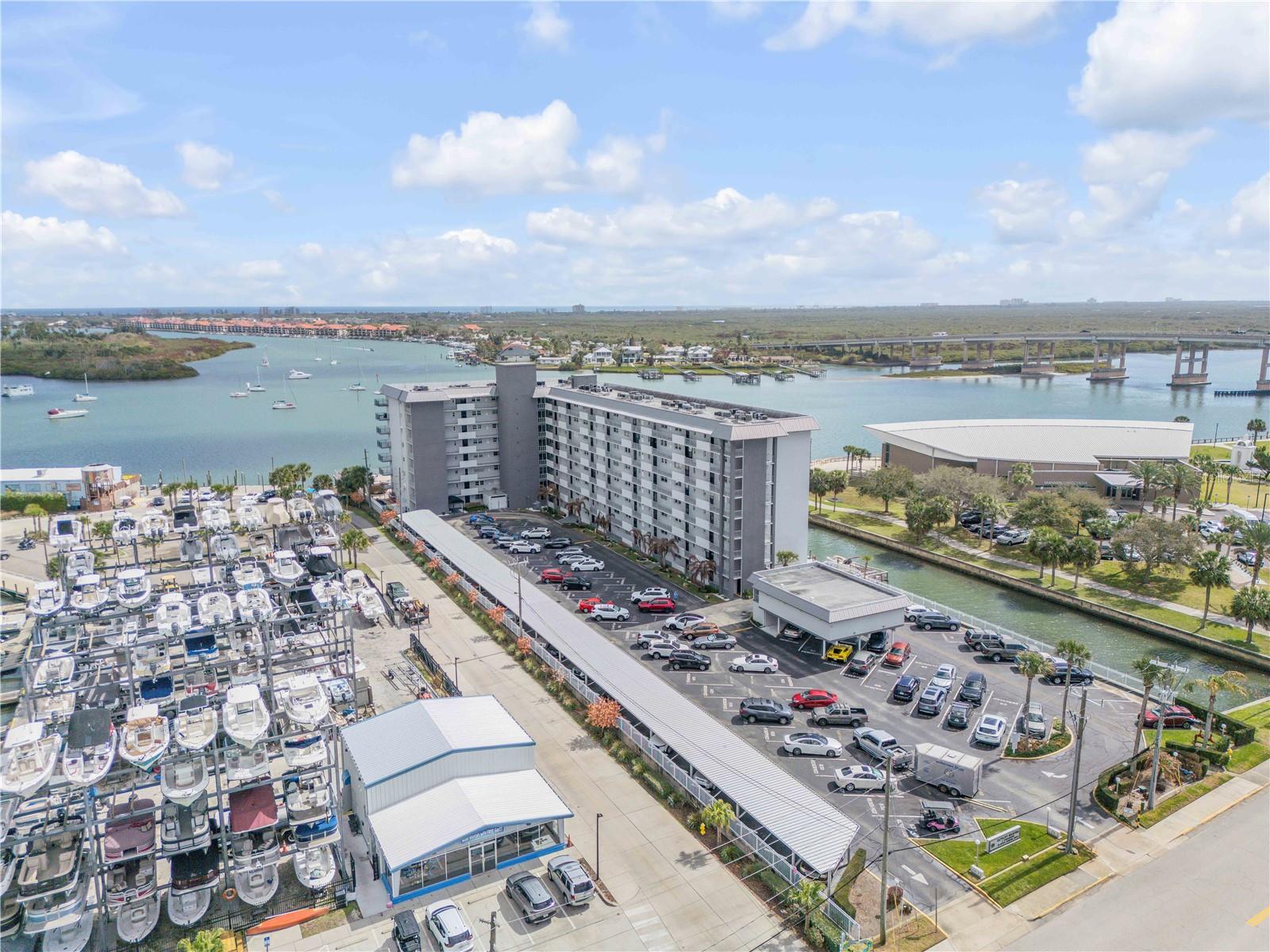 Image 7 of 37 For 101 Riverside Drive 4080