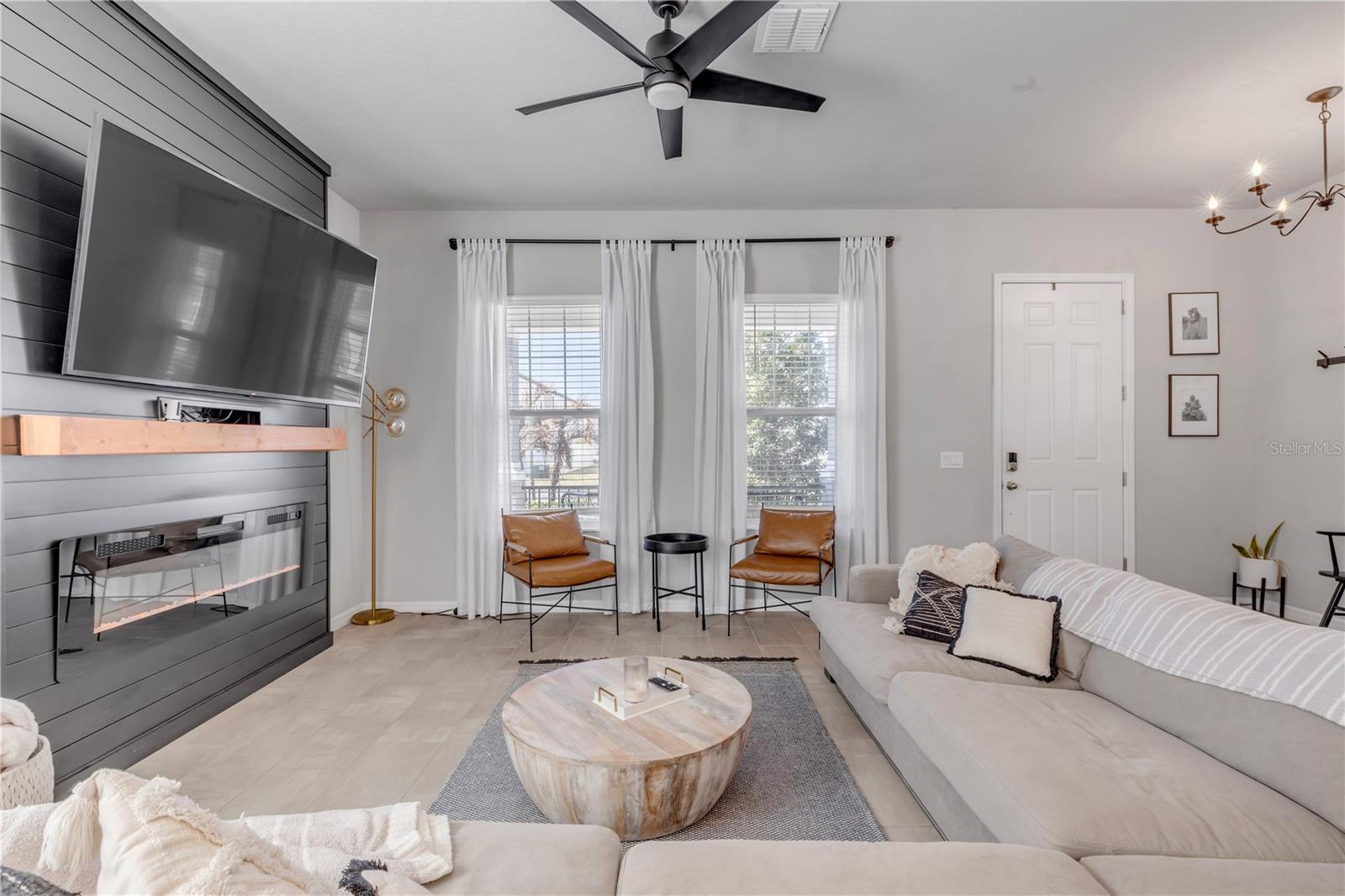 Image 14 of 72 For 413 Venetian Palms Boulevard