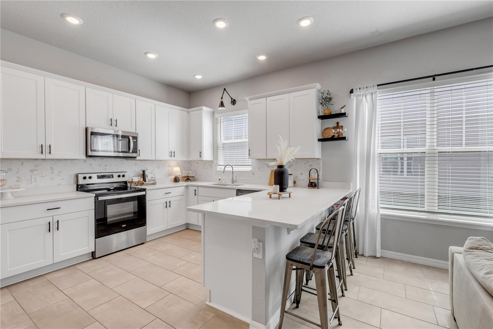 Image 19 of 72 For 413 Venetian Palms Boulevard