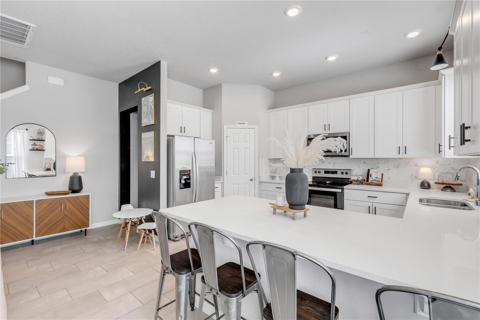 Image 20 of 72 For 413 Venetian Palms Boulevard