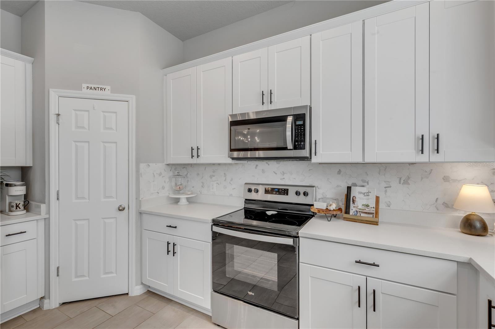 Image 25 of 72 For 413 Venetian Palms Boulevard