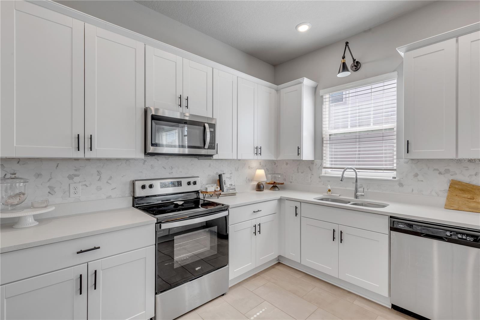 Image 26 of 72 For 413 Venetian Palms Boulevard