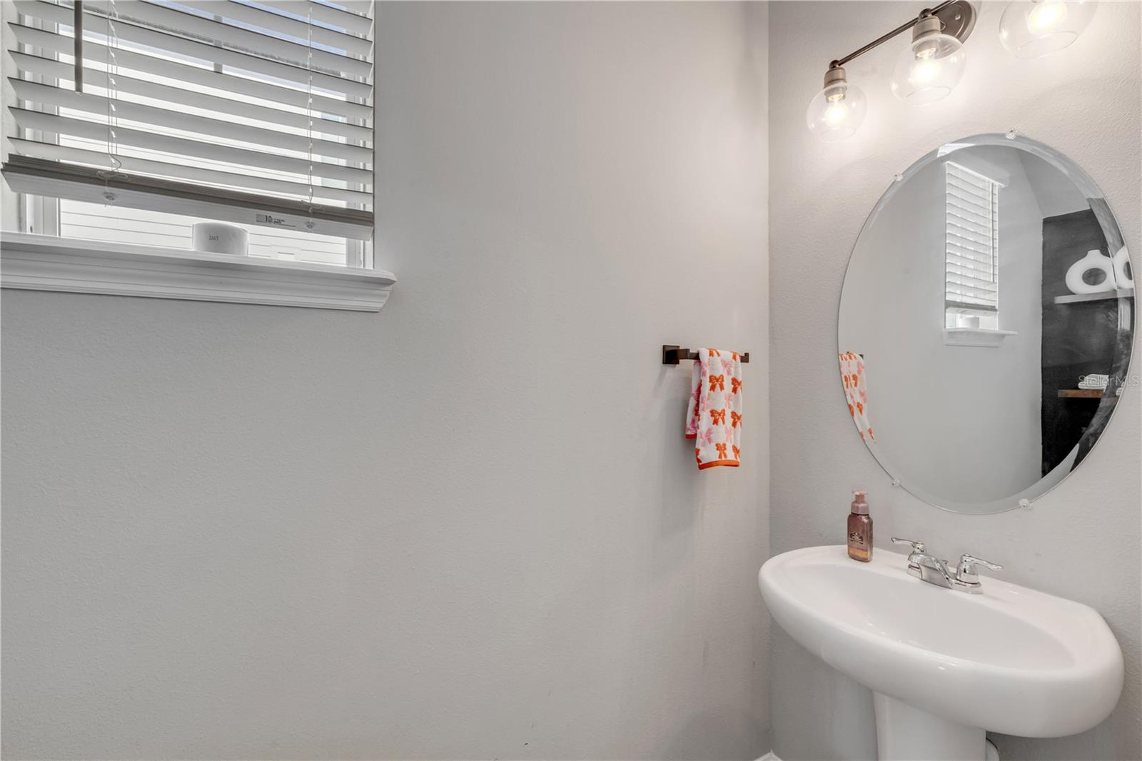 Image 27 of 72 For 413 Venetian Palms Boulevard