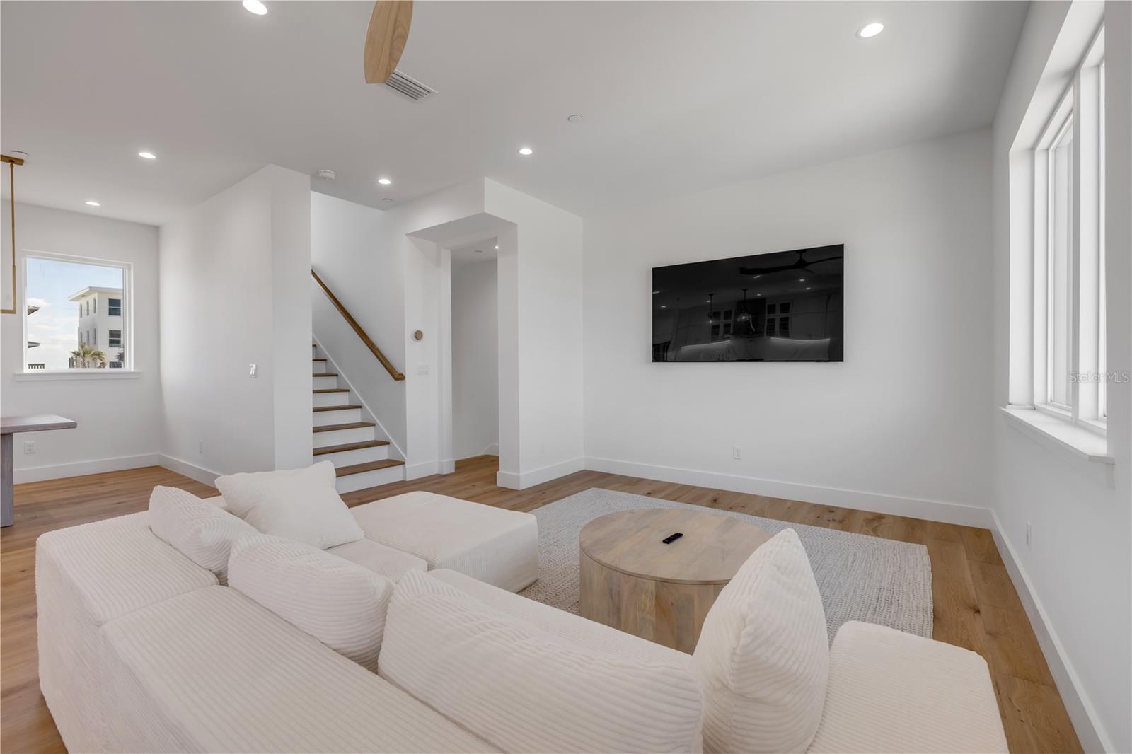 Image 10 of 70 For 6857 Turtlemound Road