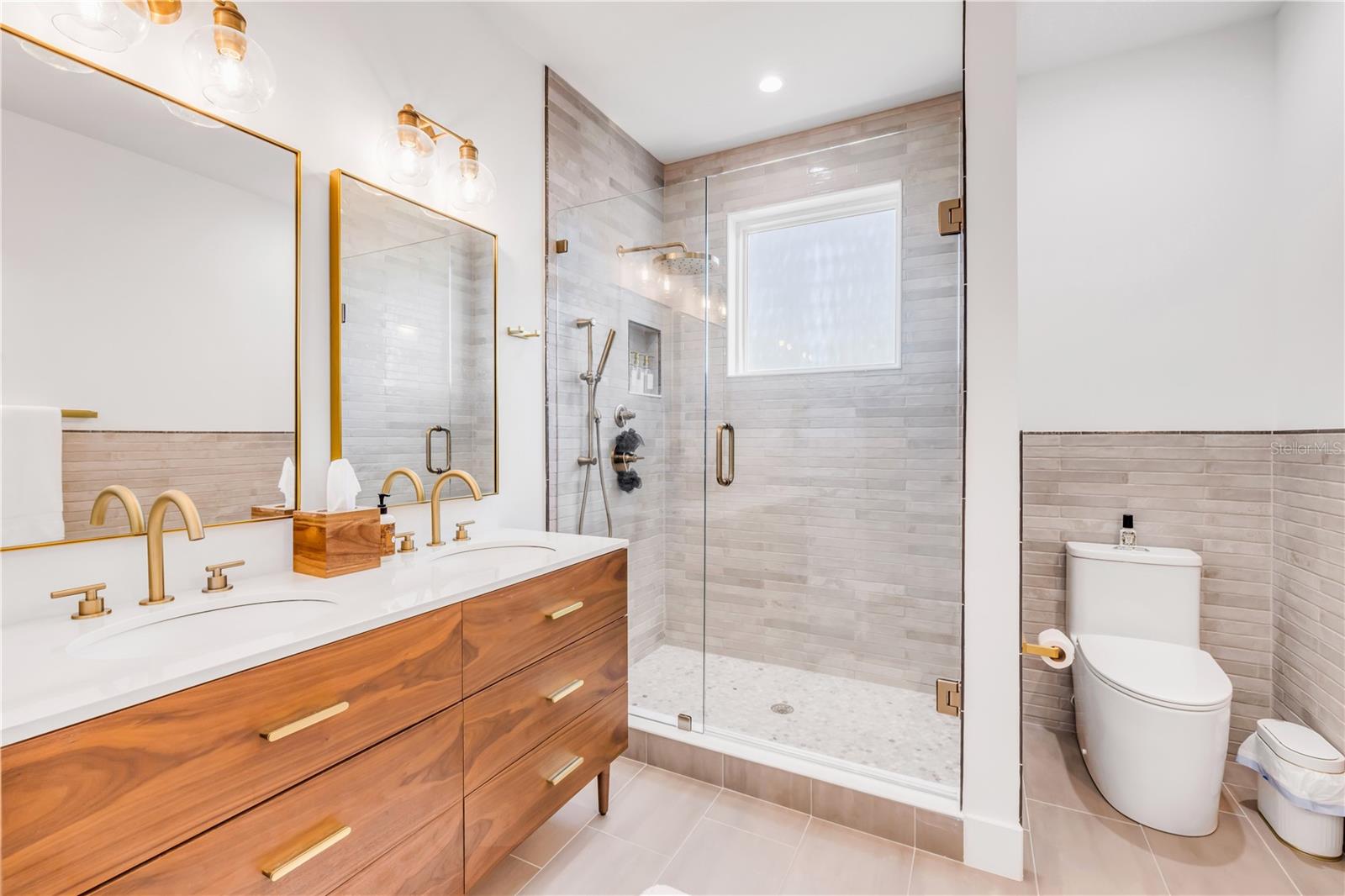 Image 37 of 70 For 6857 Turtlemound Road