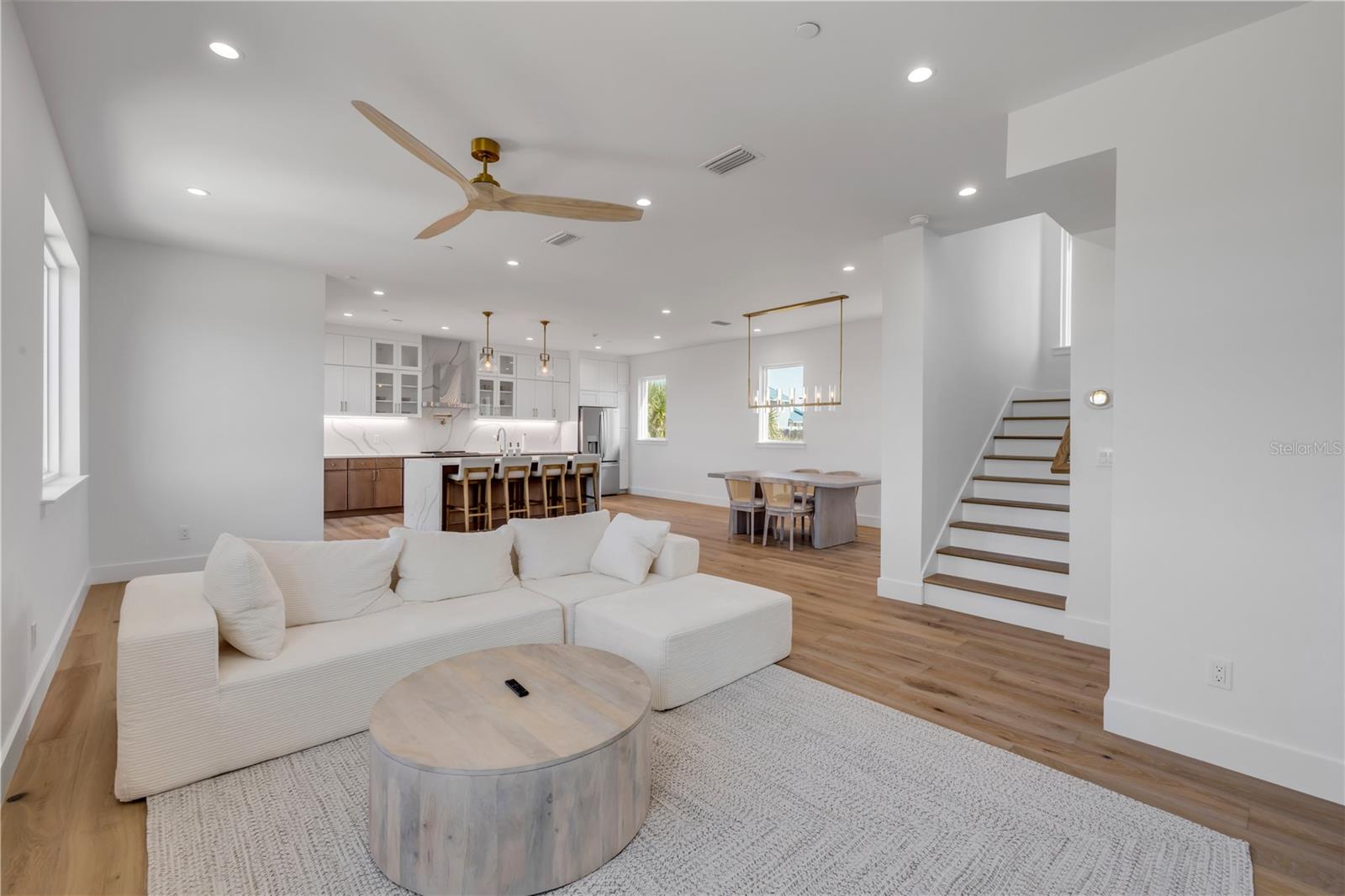 Image 5 of 70 For 6857 Turtlemound Road