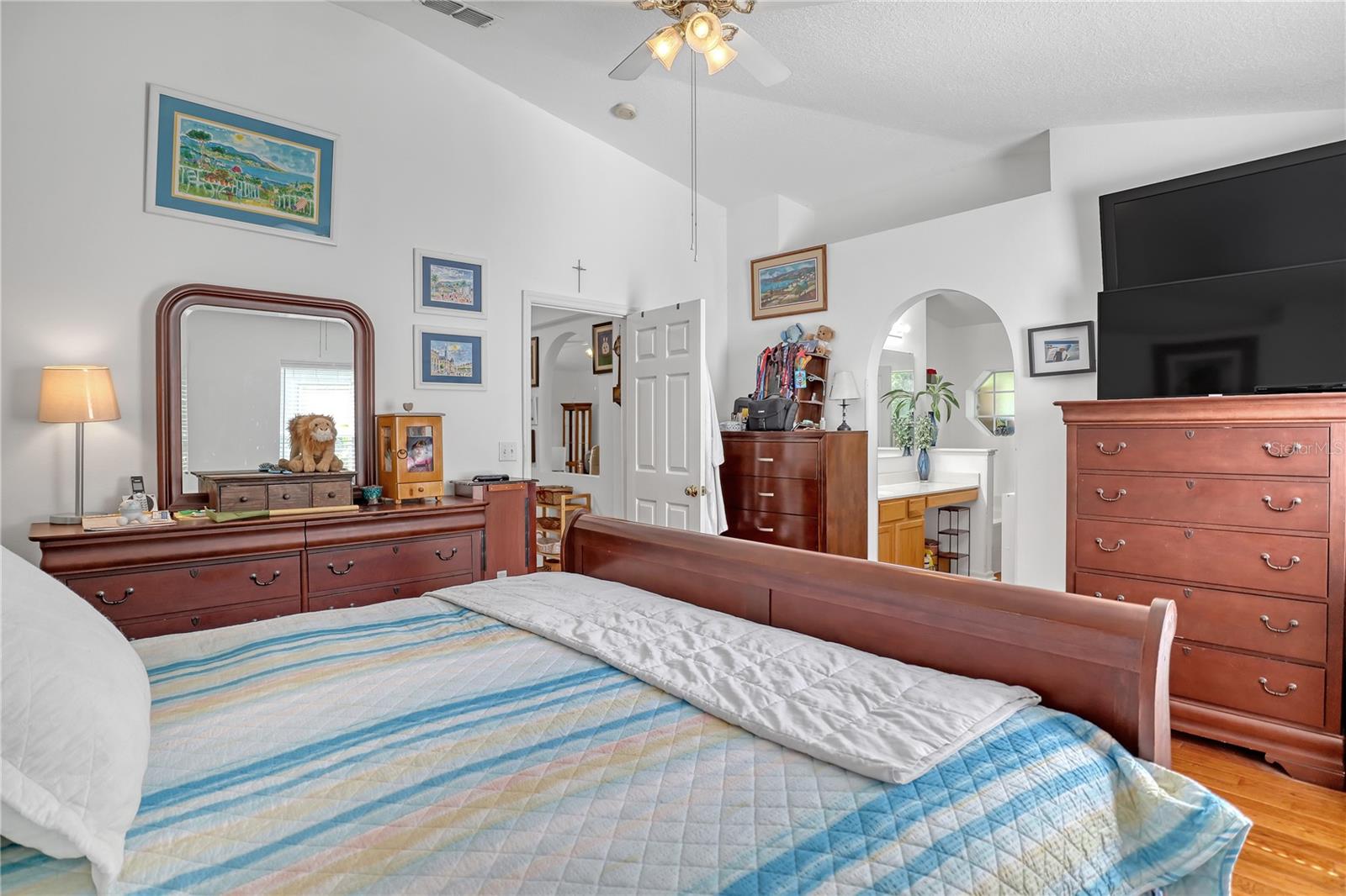 Image 24 of 39 For 2210 Spring Creek Circle Ne