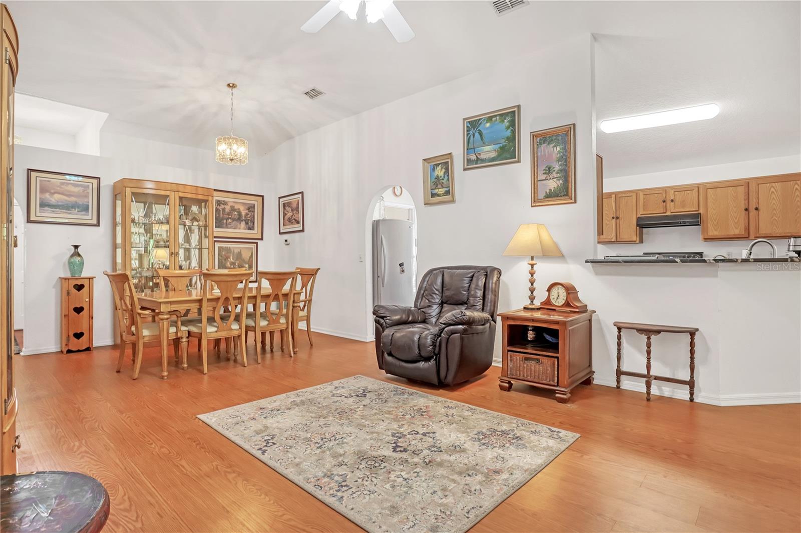 Image 7 of 39 For 2210 Spring Creek Circle Ne