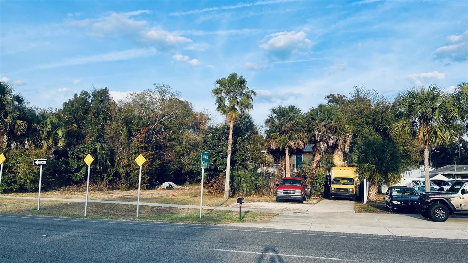 Image 2 of 9 For 5929-5919 Ridgewood Avenue