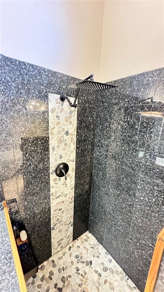 Image 10 of 16 For 790 Pine Shores Circle