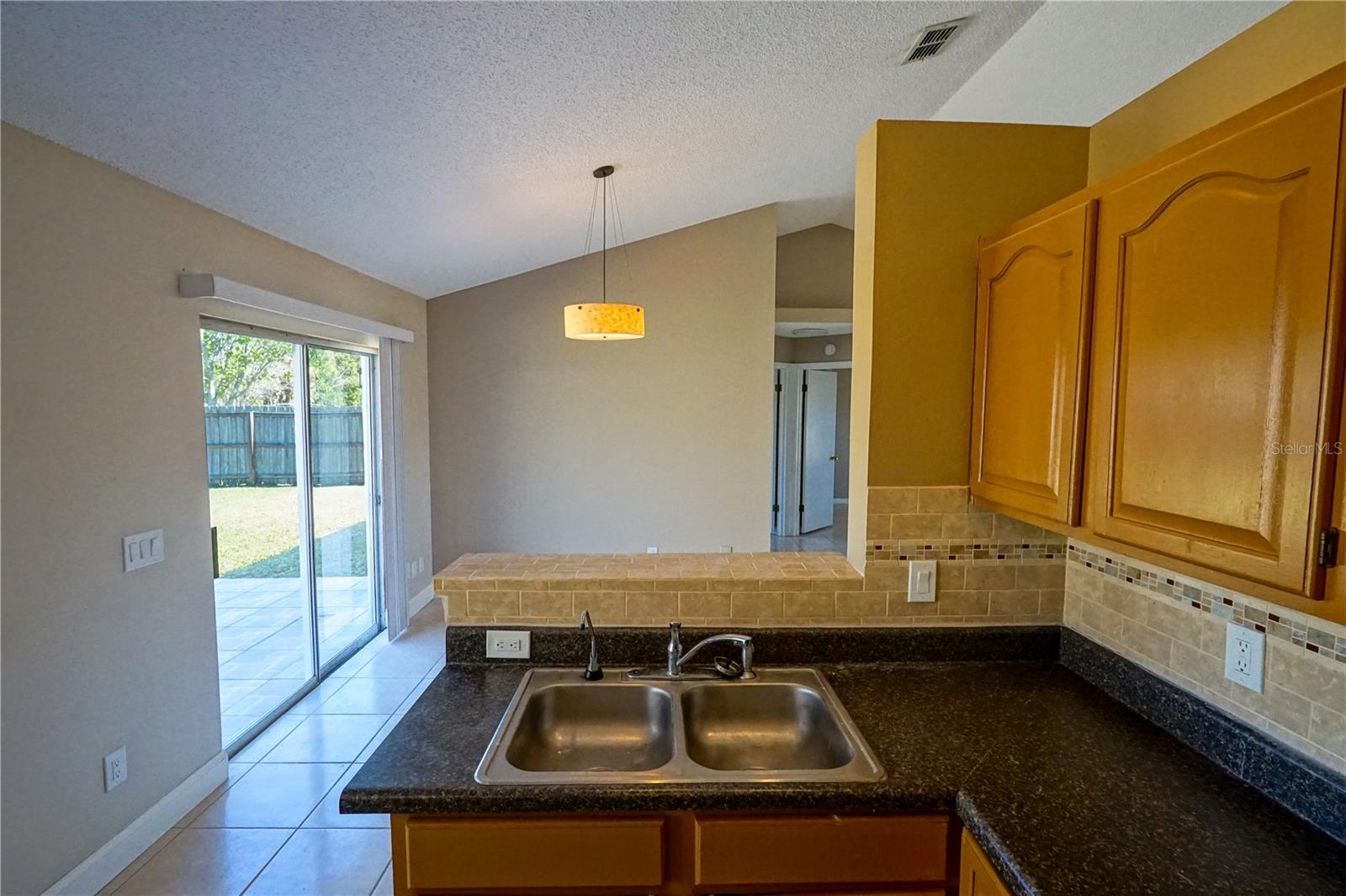 Image 22 of 31 For 9730 Lingwood Trail