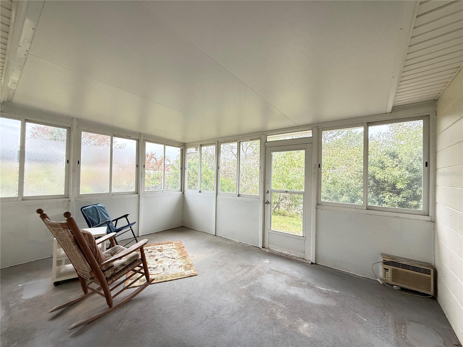 Image 14 of 64 For 622 Goodwin Avenue