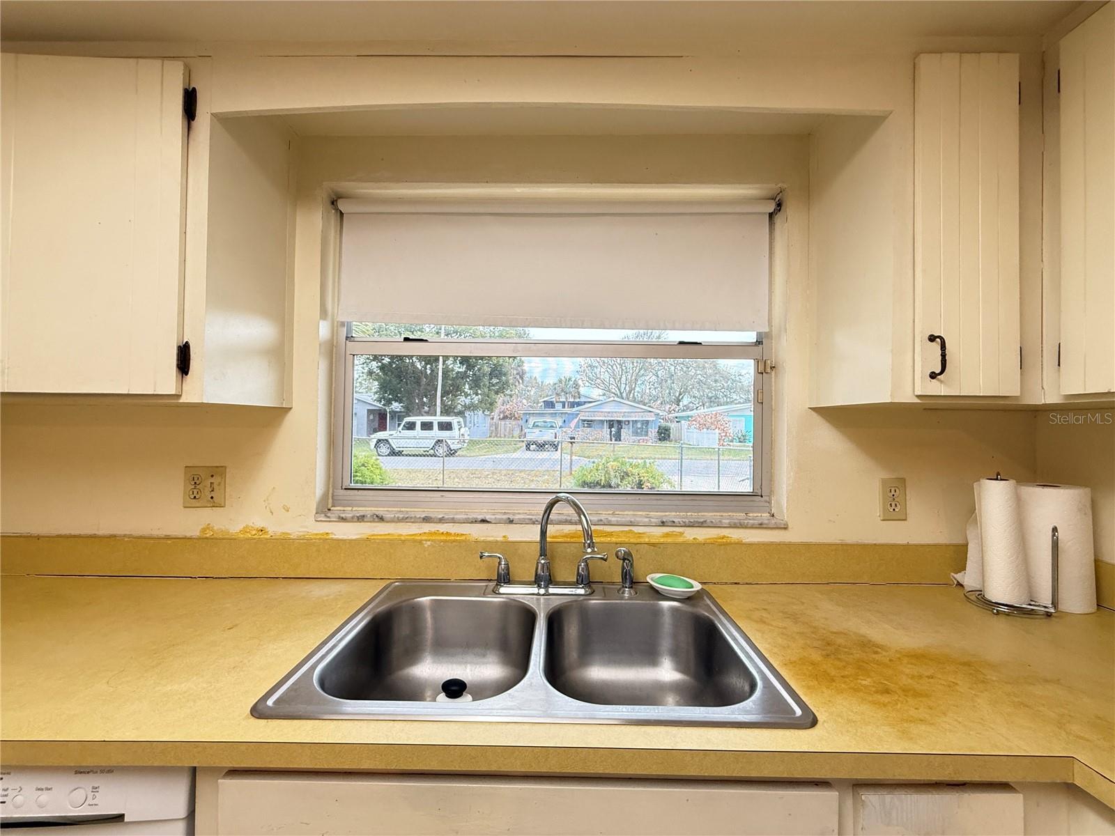 Image 6 of 64 For 622 Goodwin Avenue