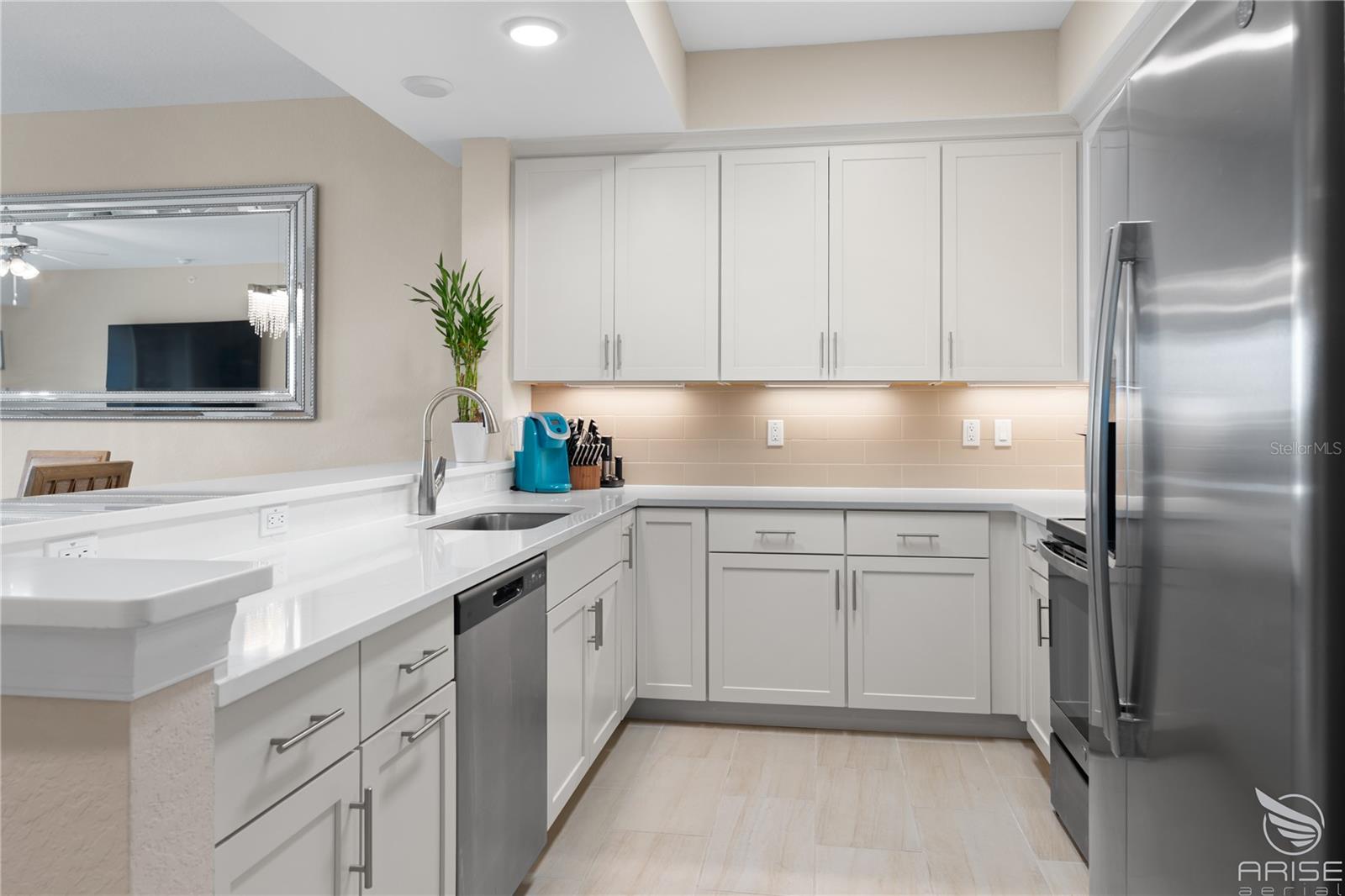 Image 14 of 54 For 1 Riverwalk Drive 305