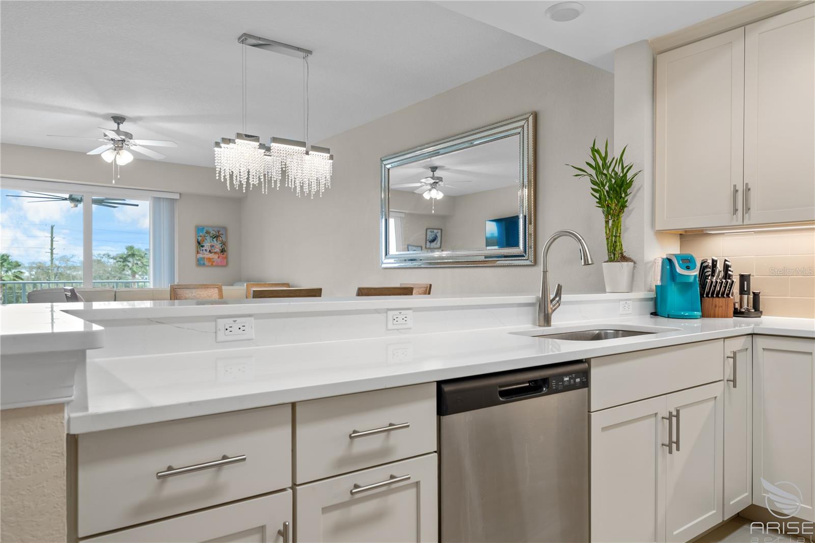 Image 15 of 54 For 1 Riverwalk Drive 305