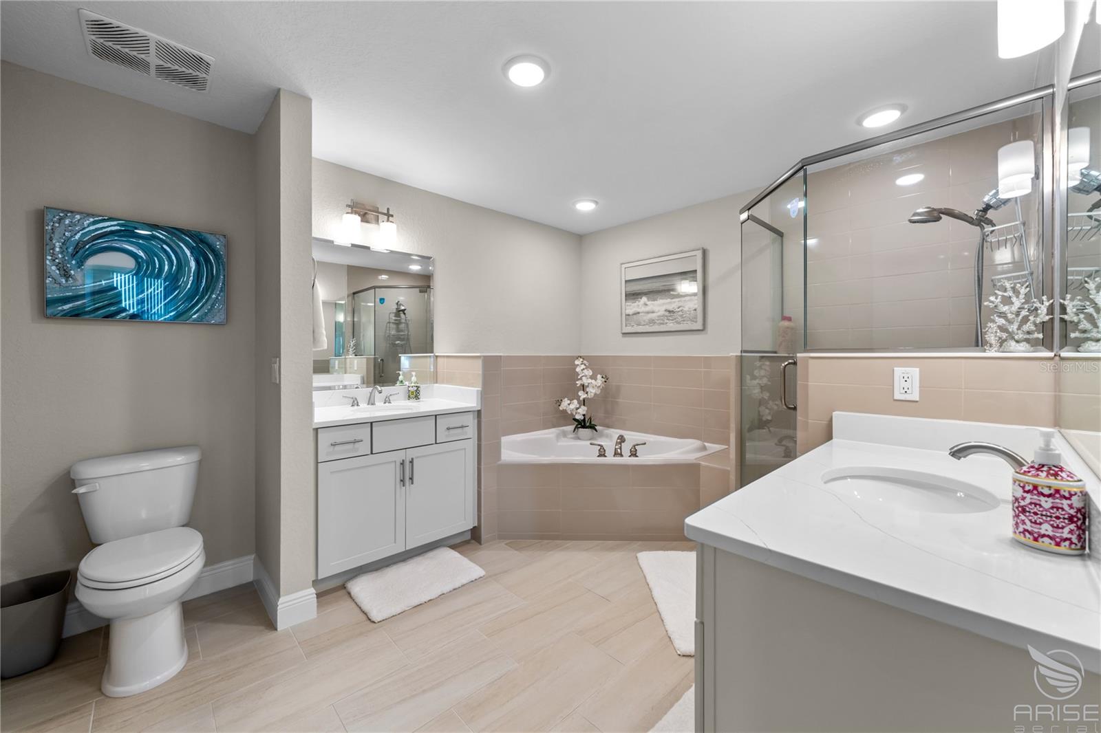 Image 28 of 54 For 1 Riverwalk Drive 305