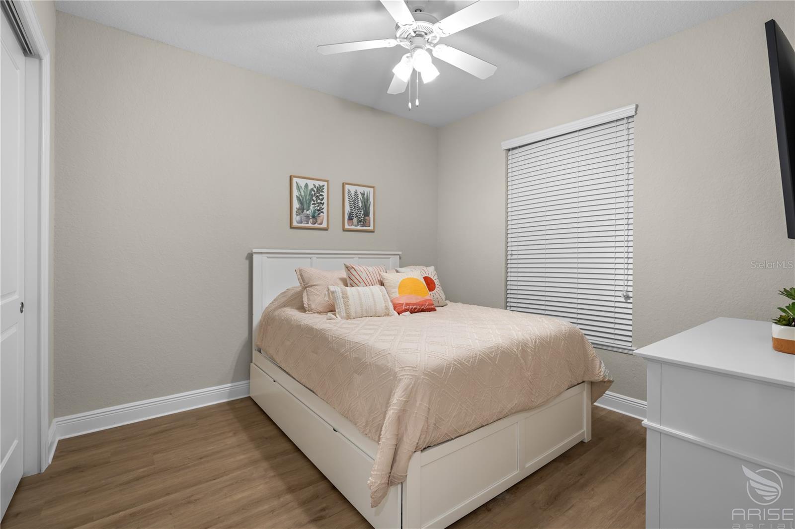 Image 34 of 54 For 1 Riverwalk Drive 305