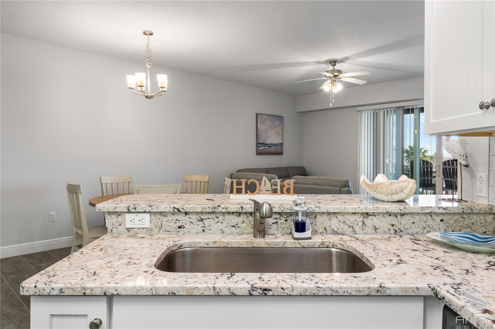 Image 16 of 52 For 1 Riverwalk Drive 306