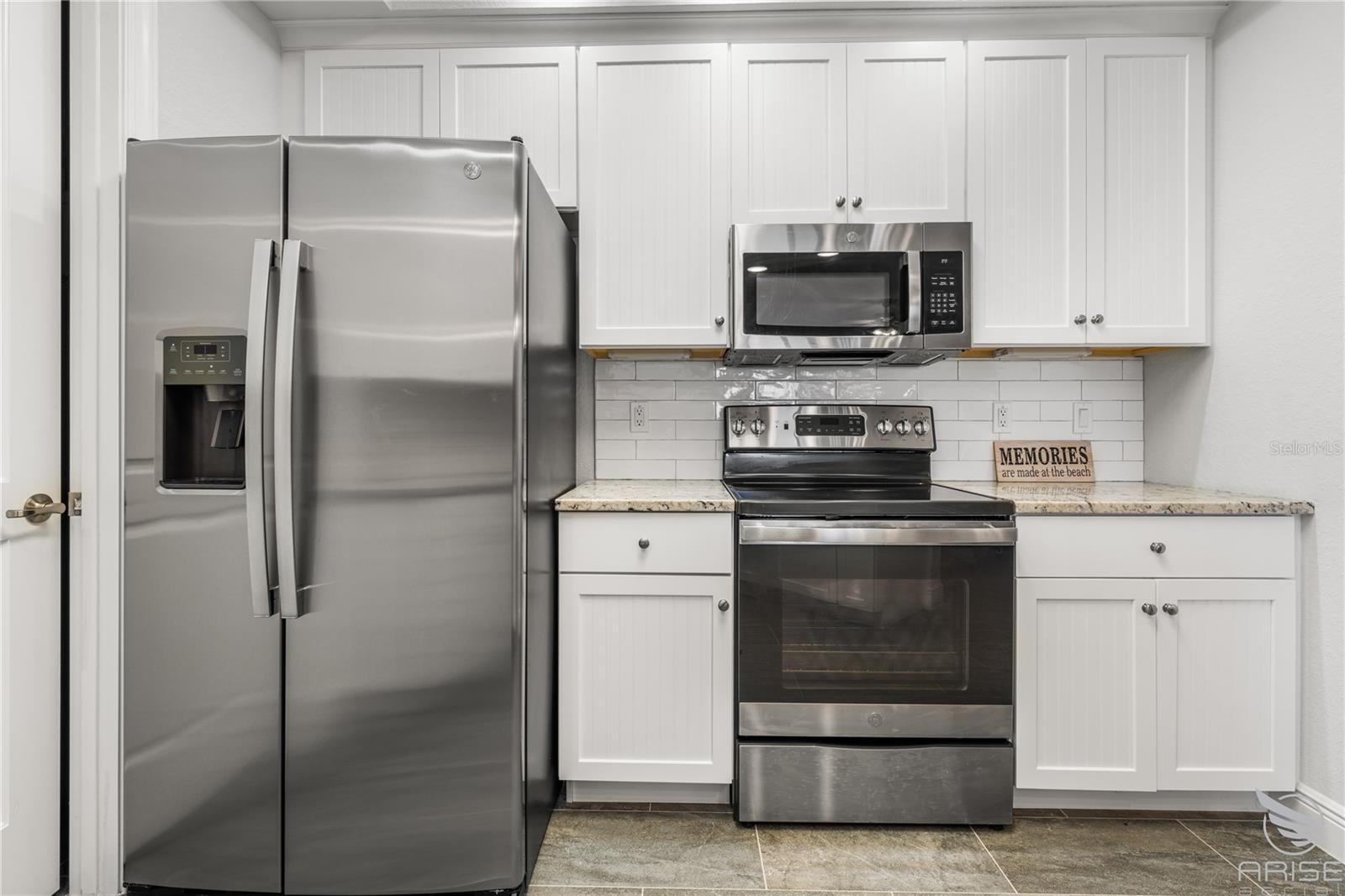 Image 18 of 52 For 1 Riverwalk Drive 306