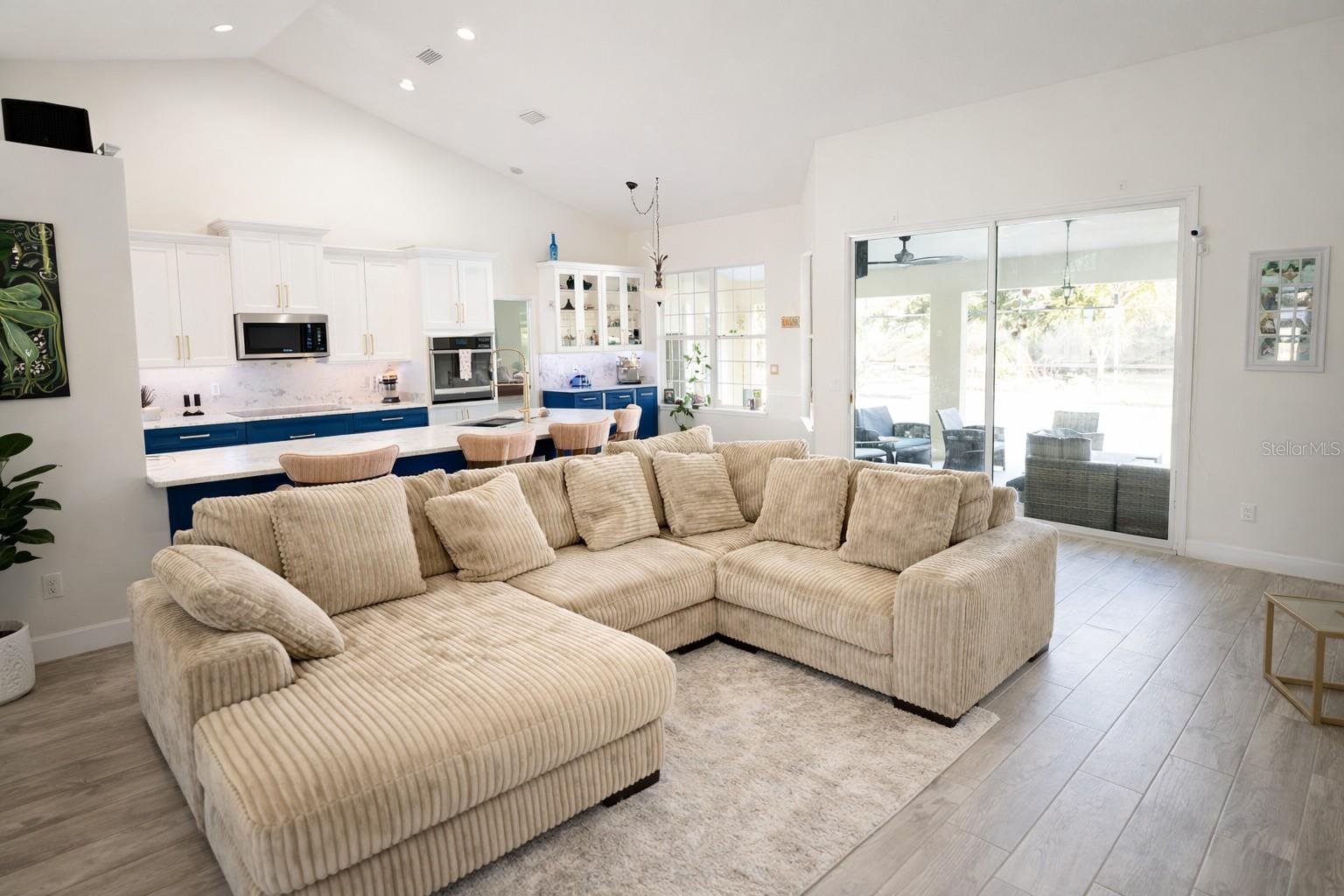 Image 20 of 21 For 731 Breezy Oak Court