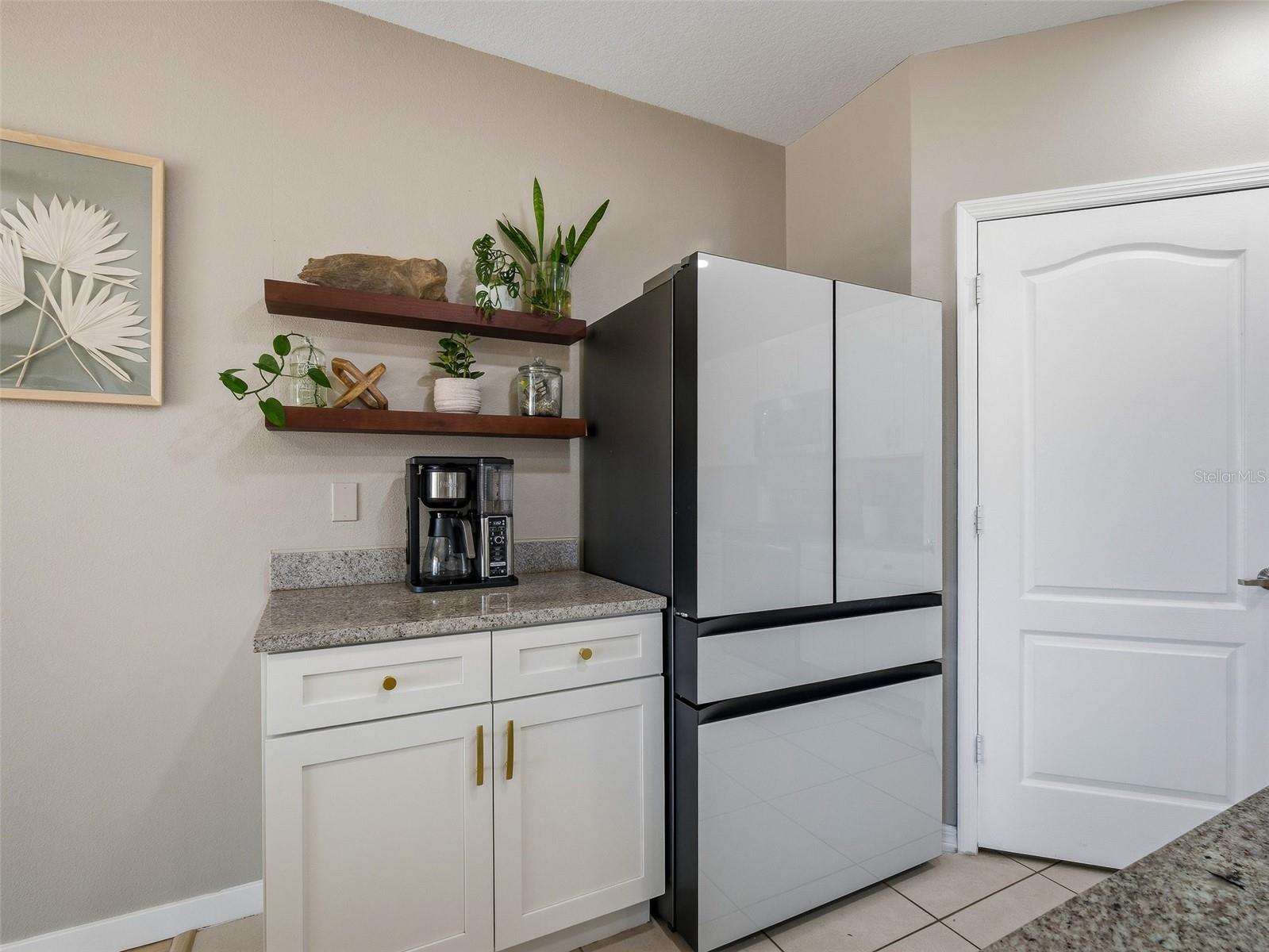 Image 10 of 53 For 459 Pink Coral Lane