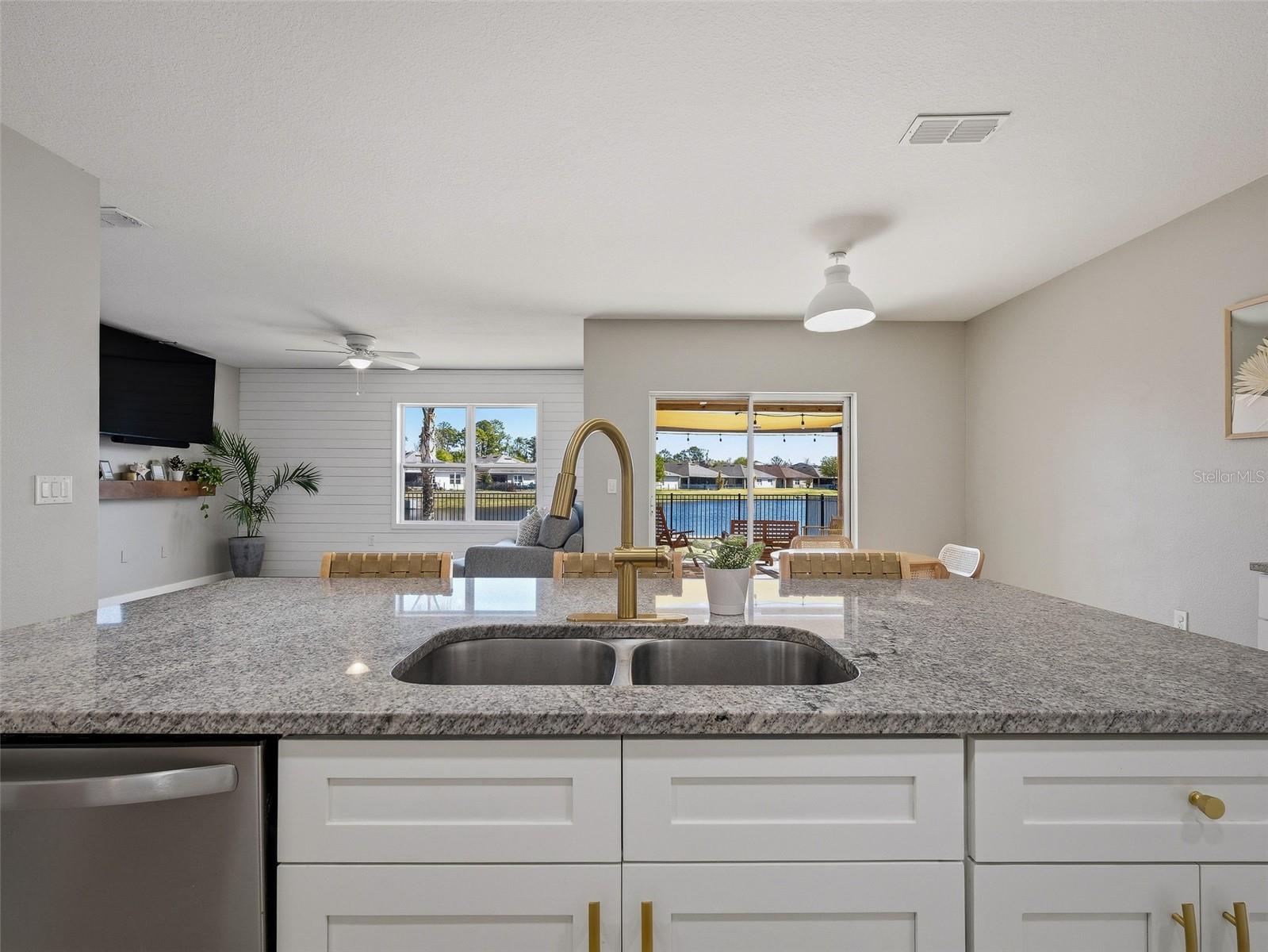 Image 14 of 53 For 459 Pink Coral Lane