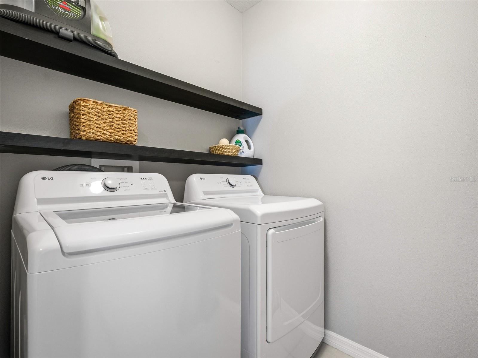 Image 38 of 53 For 459 Pink Coral Lane