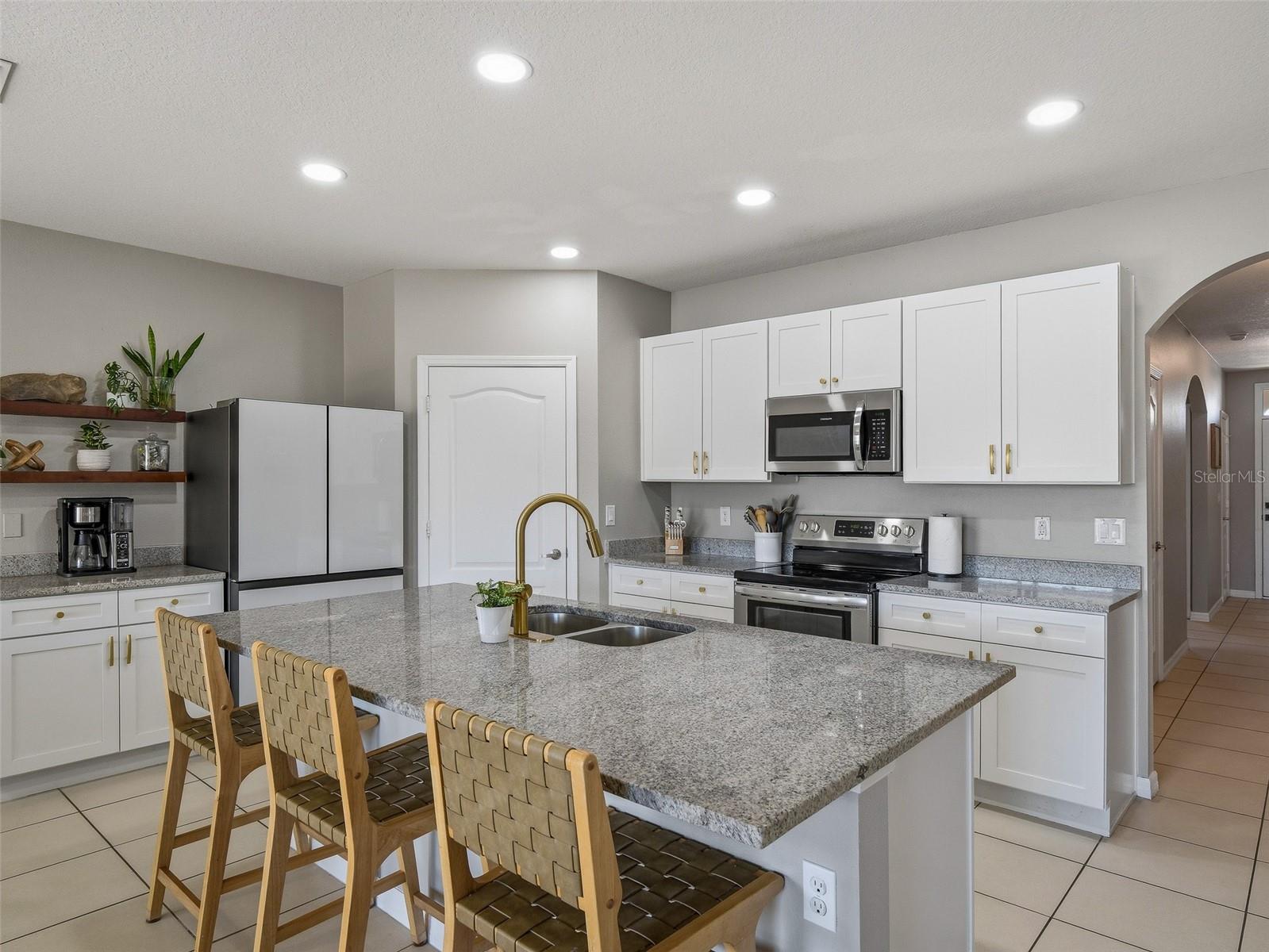 Image 7 of 53 For 459 Pink Coral Lane