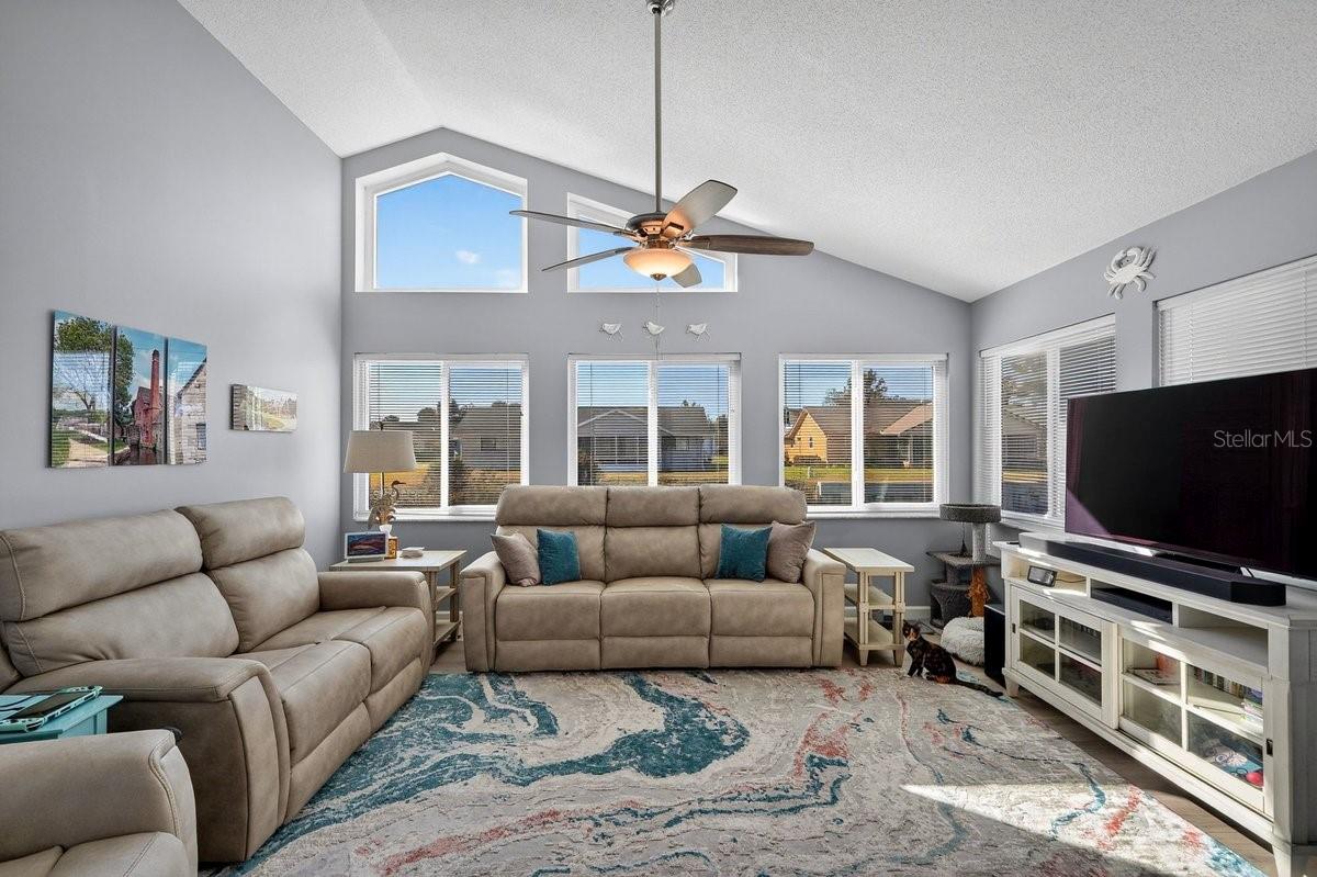 Image 10 of 54 For 331 Citrus Open Drive