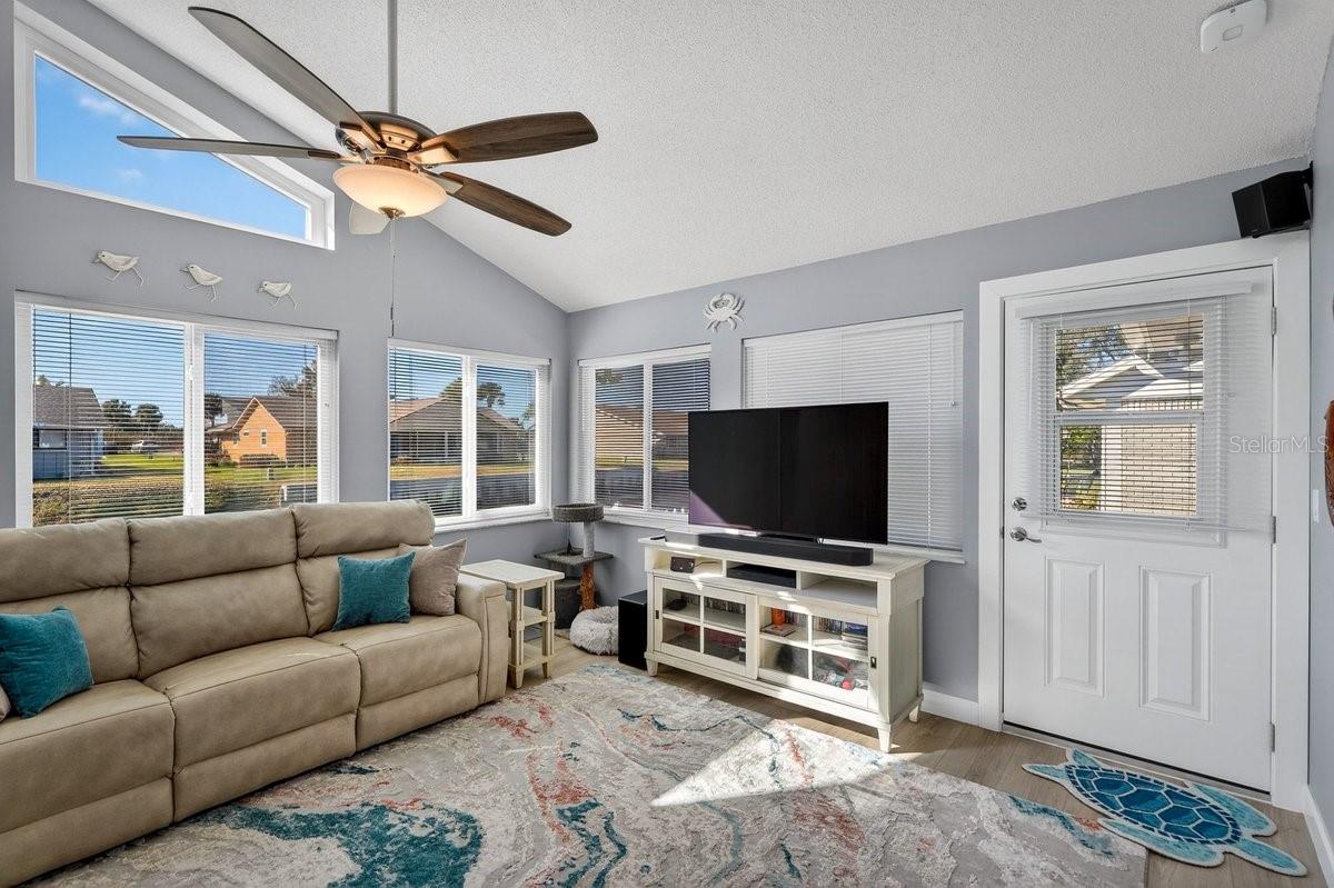 Image 12 of 54 For 331 Citrus Open Drive