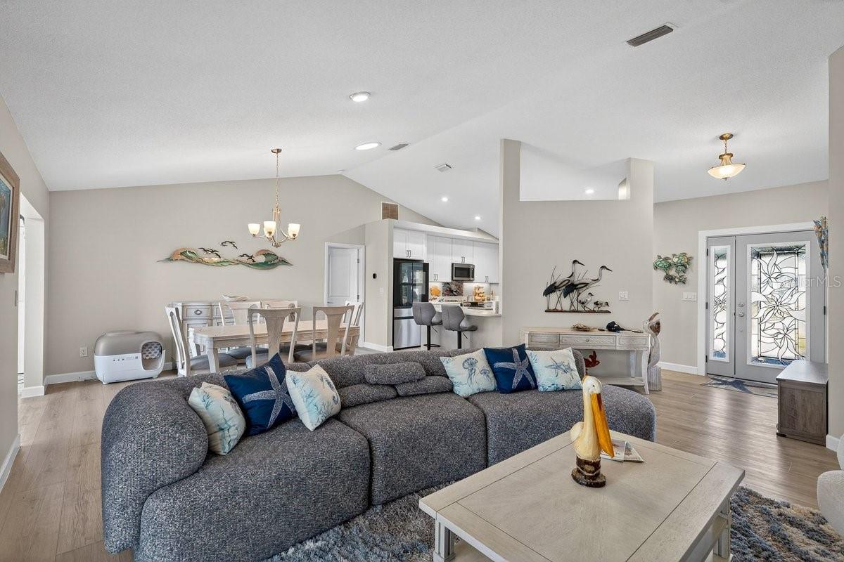 Image 7 of 54 For 331 Citrus Open Drive