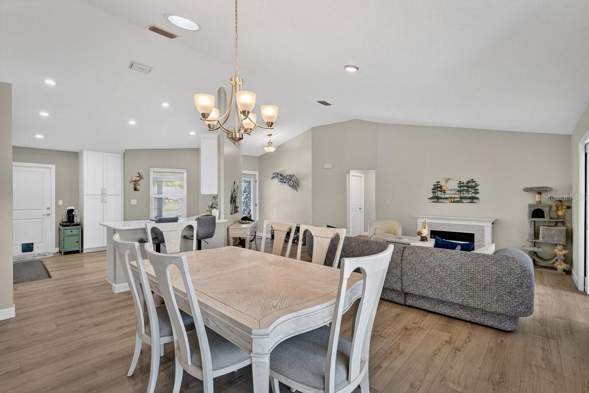 Image 9 of 54 For 331 Citrus Open Drive