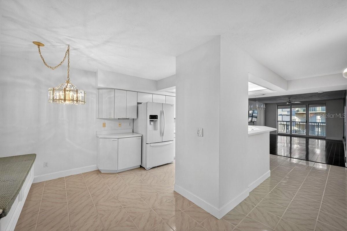 Image 4 of 51 For 4555 Atlantic Avenue 4411